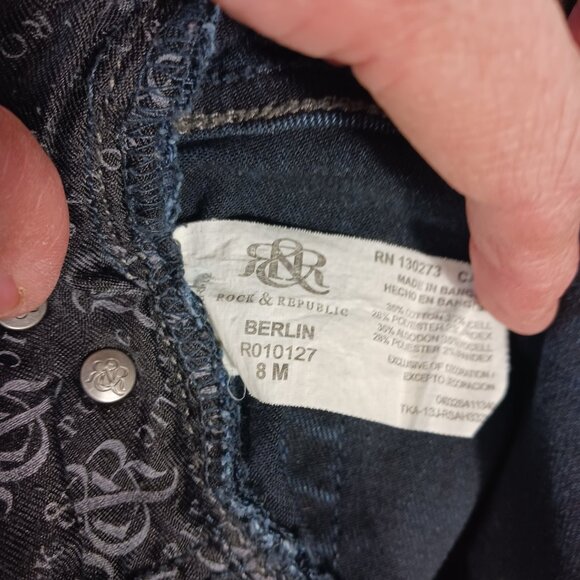 Rock & Republic Berlin Jeans, Size 8M, Straight/Skinny - Picture 2 of 16